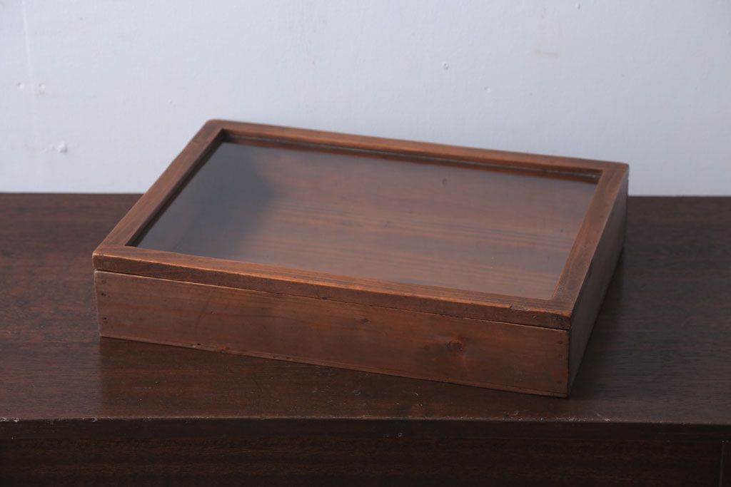 アンティーク雑貨　アンティーク　古い木の小さなコレクションボックス(1)