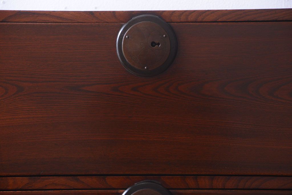 アンティーク家具　古民具・骨董　前面欅材!上品な二段重ねアンティーク衣装箪笥