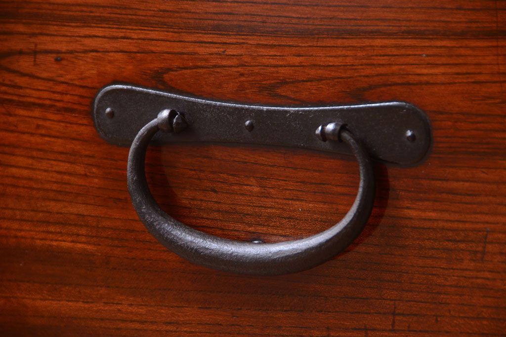 アンティーク家具　古民具・骨董　前面欅材!上品な二段重ねアンティーク衣装箪笥