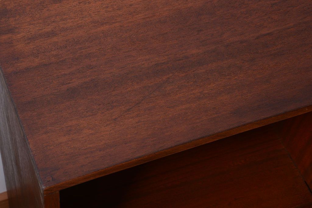 アンティーク家具　和製アンティーク　特大サイズ!古い木の重厚なマス目棚(2)