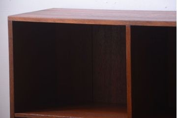 アンティーク家具　和製アンティーク　特大サイズ!古い木の重厚なマス目棚(2)