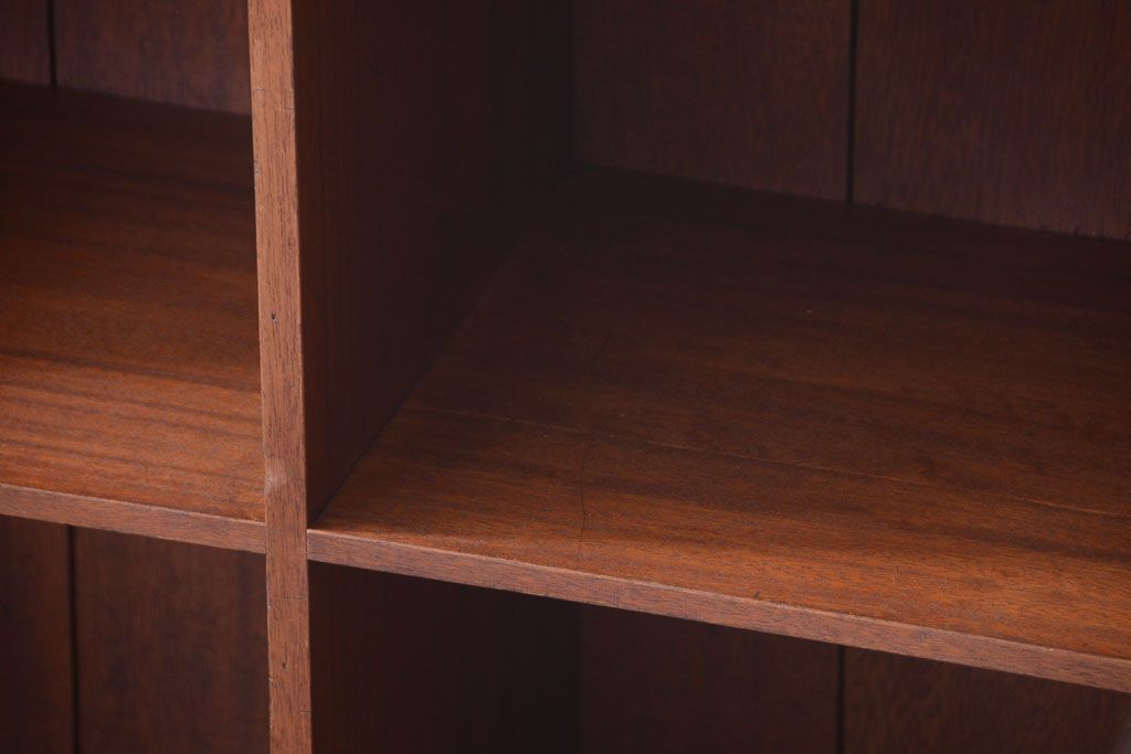 アンティーク家具　和製アンティーク　特大サイズ!古い木の重厚なマス目棚(2)