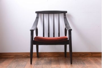 ヴィンテージ家具　 ビンテージ　モダンな木製フレームシングルソファ(1人掛け)