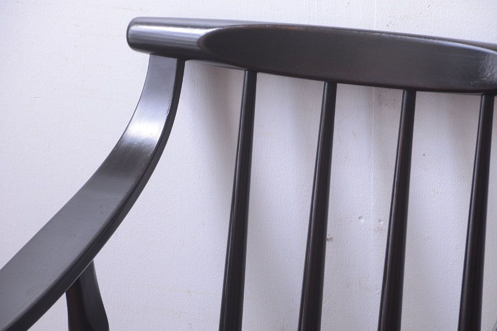 ヴィンテージ家具　 ビンテージ　モダンな木製フレームシングルソファ(1人掛け)