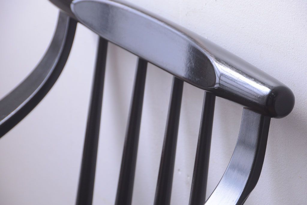 ヴィンテージ家具　 ビンテージ　モダンな木製フレームシングルソファ(1人掛け)