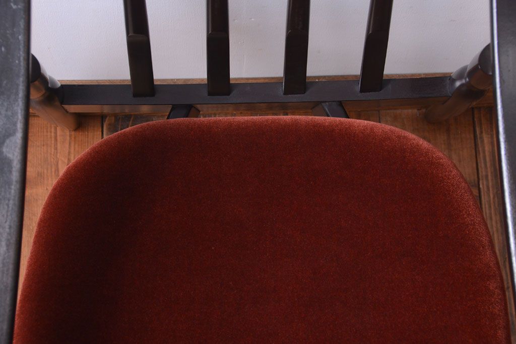 ヴィンテージ家具　 ビンテージ　モダンな木製フレームシングルソファ(1人掛け)