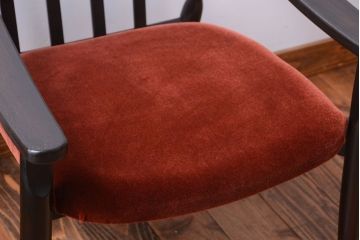 ヴィンテージ家具　 ビンテージ　モダンな木製フレームシングルソファ(1人掛け)