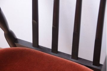 ヴィンテージ家具　 ビンテージ　モダンな木製フレームシングルソファ(1人掛け)