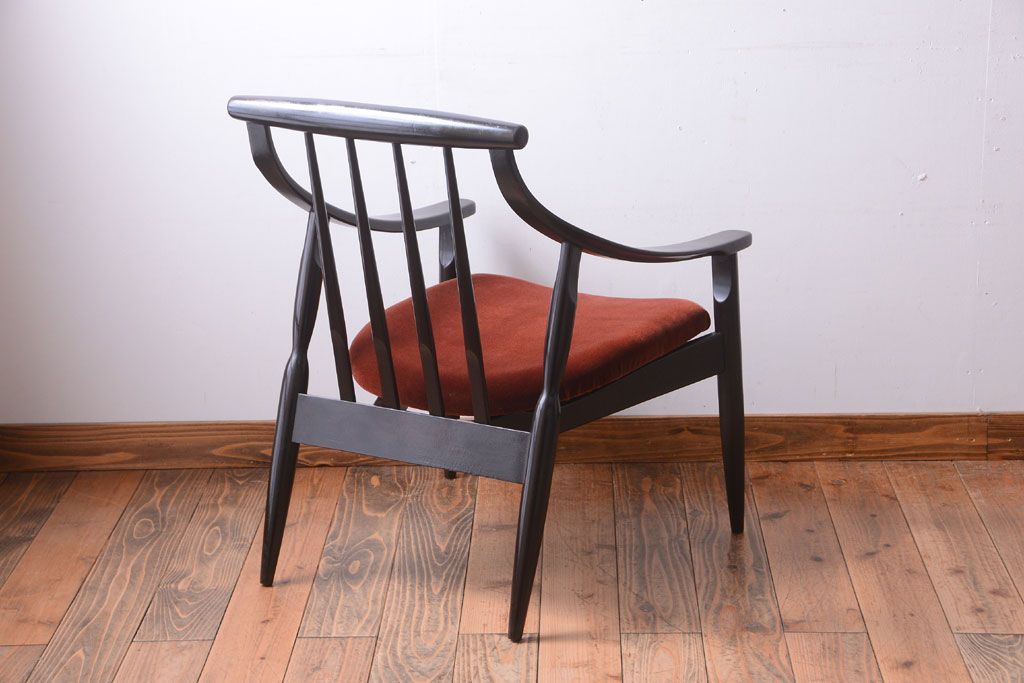 ヴィンテージ家具　 ビンテージ　モダンな木製フレームシングルソファ(1人掛け)