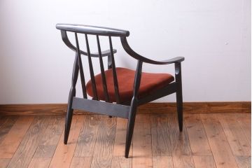 ヴィンテージ家具　 ビンテージ　モダンな木製フレームシングルソファ(1人掛け)