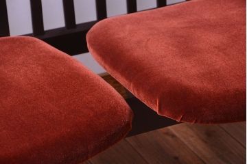 ヴィンテージ家具　ビンテージ　モダンな木製フレームラブソファ(2人掛け)