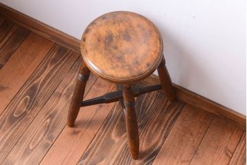 アンティーク家具　アンティーク　古い木のおしゃれでシャビーな丸スツール(1)