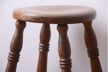 アンティーク家具　アンティーク　古い木のおしゃれでシャビーな丸スツール(1)