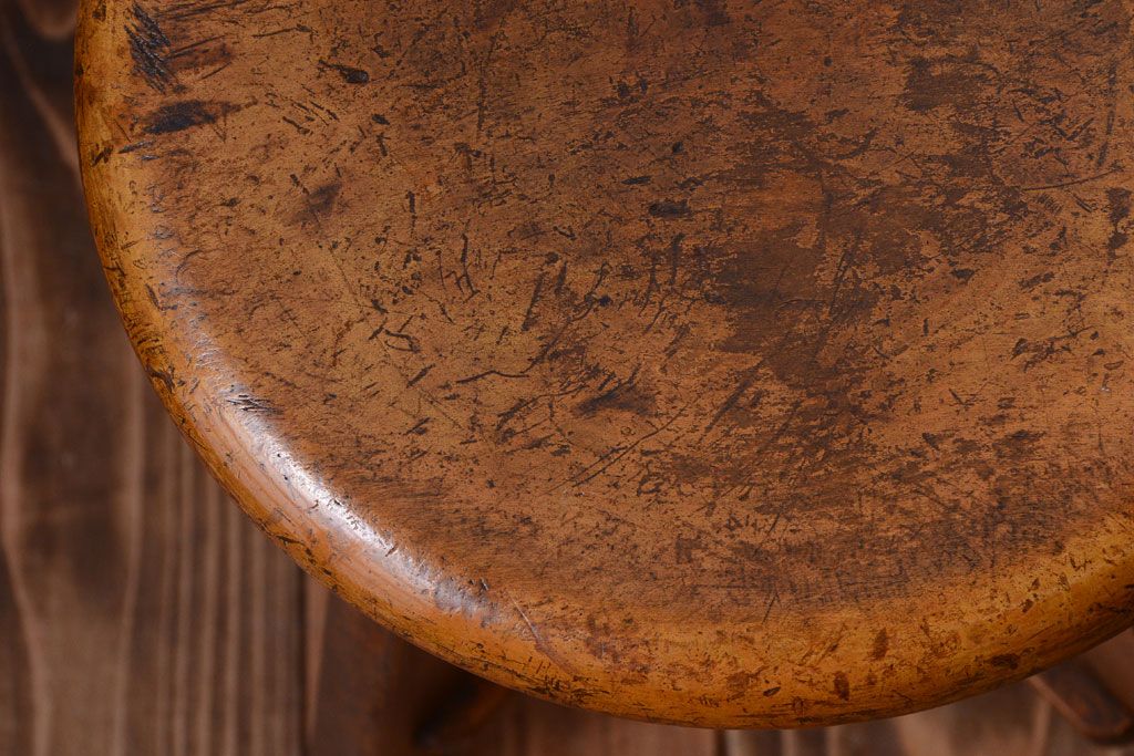 アンティーク家具　アンティーク　古い木のおしゃれでシャビーな丸スツール(2)