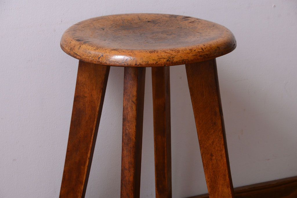 アンティーク家具　アンティーク　古い木のおしゃれでシャビーな丸スツール(2)