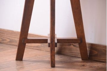 アンティーク家具　アンティーク　古い木のおしゃれでシャビーな丸スツール(2)