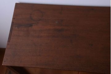 アンティーク家具　和製アンティーク　シンプルな脚付き収納棚(下駄箱)