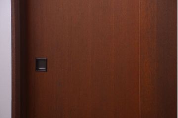 アンティーク家具　和製アンティーク　シンプルな脚付き収納棚(下駄箱)