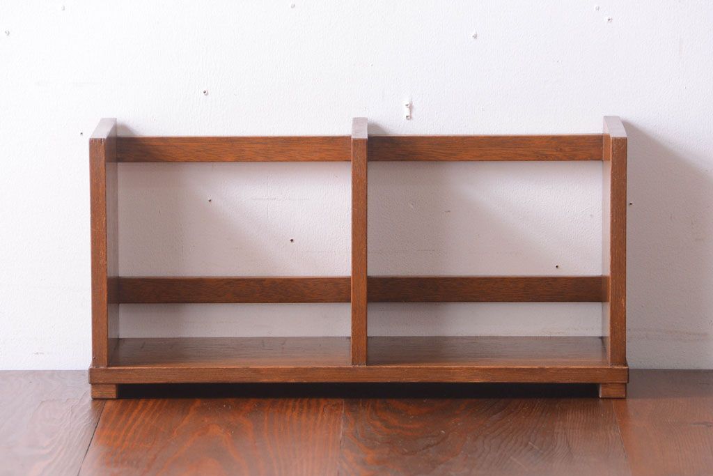 アンティーク雑貨　昭和レトロ　古い木のシンプルなアンティーク本立て