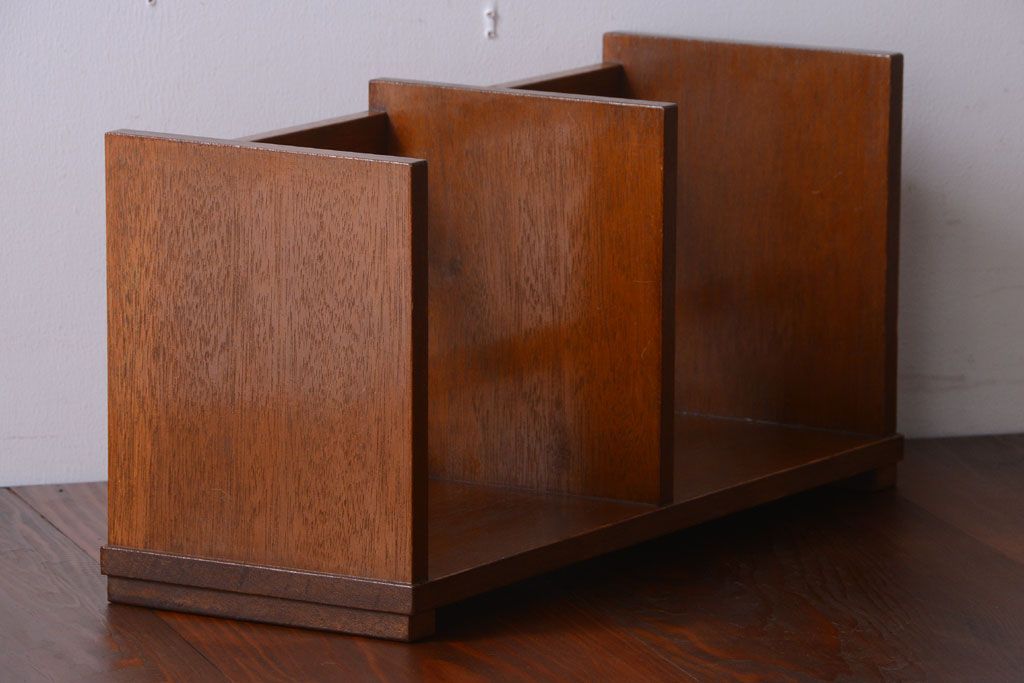 アンティーク雑貨　昭和レトロ　古い木のシンプルなアンティーク本立て