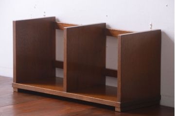 アンティーク雑貨　昭和レトロ　古い木のシンプルなアンティーク本立て