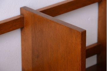 アンティーク雑貨　昭和レトロ　古い木のシンプルなアンティーク本立て