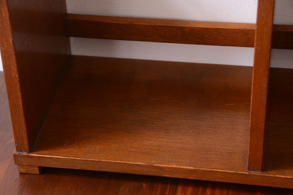 アンティーク雑貨　昭和レトロ　古い木のシンプルなアンティーク本立て