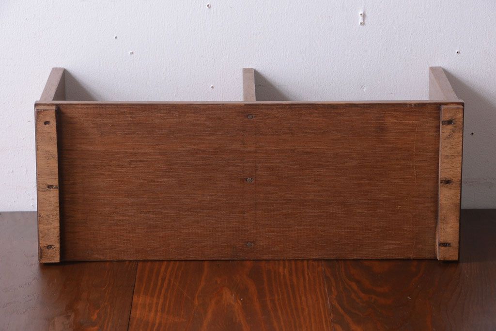 アンティーク雑貨　昭和レトロ　古い木のシンプルなアンティーク本立て