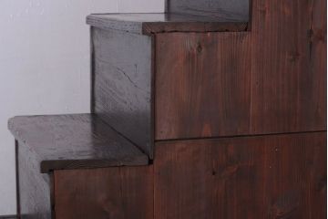 アンティーク家具　古民具・骨董　明治期　古い木の味わい深い薄型重ね階段箪笥