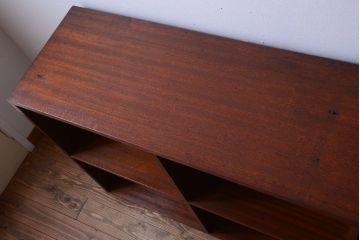 レトロ家具　昭和レトロ　大きな横型アンティークマス目棚(収納棚、飾り棚)