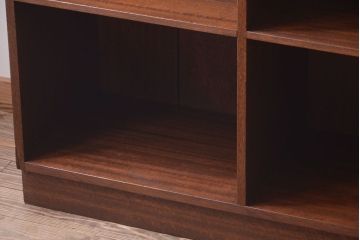 レトロ家具　昭和レトロ　大きな横型アンティークマス目棚(収納棚、飾り棚)