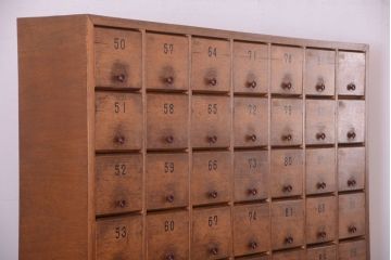 レトロ家具　昭和レトロ　大きなパタパタ収納棚(マス目棚・ロッカー)