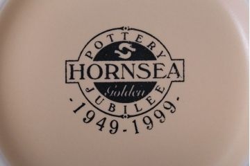 アンティーク雑貨　イギリスビンテージ　HORNSEA(ホーンジー)　Golden Jubilee(ゴールデンジュビリー)シリーズ　カップ&ソーサー3客・シュガーセット