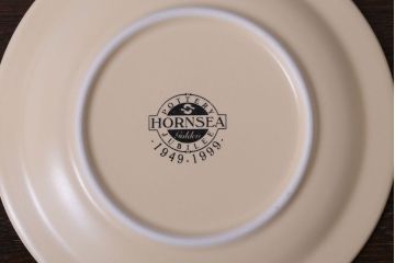 アンティーク雑貨　イギリスビンテージ　HORNSEA(ホーンジー)　Golden Jubilee(ゴールデンジュビリー)シリーズ　カップ&ソーサー3客・シュガーセット