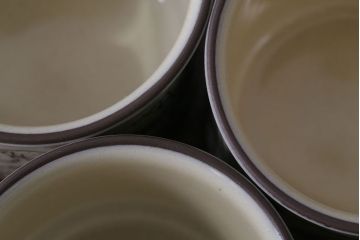 アンティーク雑貨　イギリスビンテージ　HORNSEA(ホーンジー)　Cornrose(コーンローズ)シリーズ　マグカップ3つセット