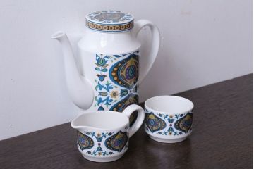 イギリスビンテージ　MIDWINTER(ミッドウィンター)　Bengal(ベンガル)シリーズ　ティーポット、砂糖入れ、ミルク入れのセット