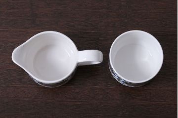 イギリスビンテージ　MIDWINTER(ミッドウィンター)　Bengal(ベンガル)シリーズ　ティーポット、砂糖入れ、ミルク入れのセット