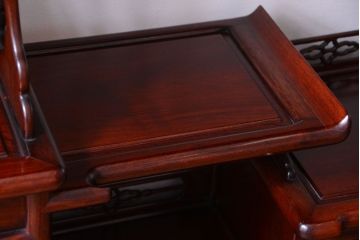 中古　唐木材　豪華な飾り棚