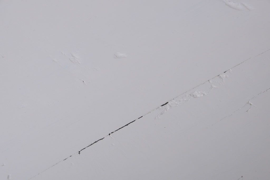 アンティーク家具　アンティークペイント　気泡ガラス入り!小振りな収納棚(下駄箱)