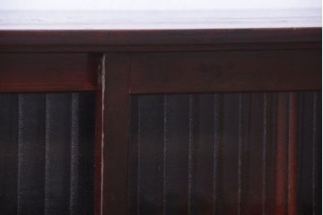 アンティーク家具　和製アンティーク　銀モールガラス入り!古い木製の引き戸収納棚(下駄箱)