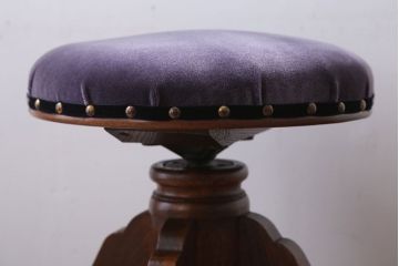 レトロ家具　和製アンティーク　古い木製のレトロな回転スツール