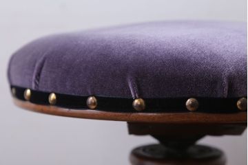 レトロ家具　和製アンティーク　古い木製のレトロな回転スツール