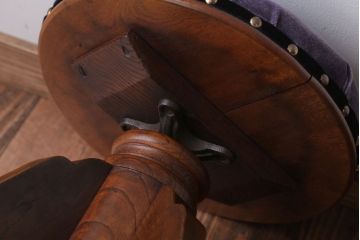 レトロ家具　和製アンティーク　古い木製のレトロな回転スツール