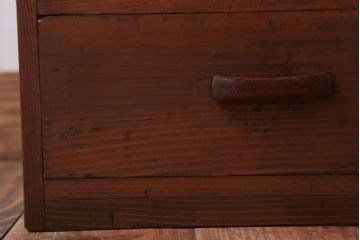 アンティーク家具　和製アンティーク　古い木の小ぶりな収納棚