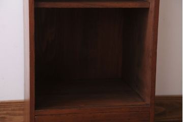 アンティーク家具　和製アンティーク　古い木の小ぶりな収納棚