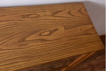 レトロ家具　昭和レトロ　古い木製の脚付き収納棚(2)