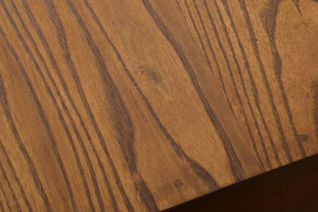 レトロ家具　昭和レトロ　古い木製の脚付き収納棚(2)