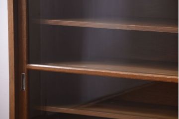 レトロ家具　昭和レトロ　古い木製の脚付き収納棚(2)