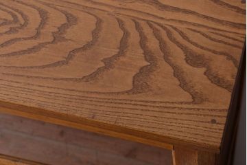 レトロ家具　昭和レトロ　古い木製のアンティーク脚付き収納棚