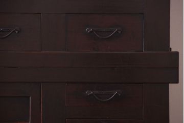 アンティーク家具　古民具・骨董　昇り引き出し付き!六尺　古い木製の高級水屋箪笥